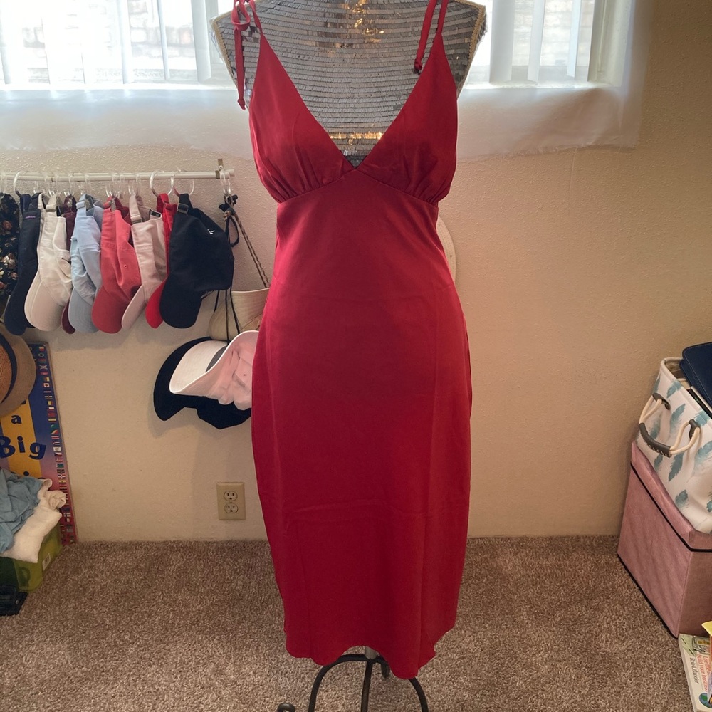 SOLD‼️ Red Slip on Dress